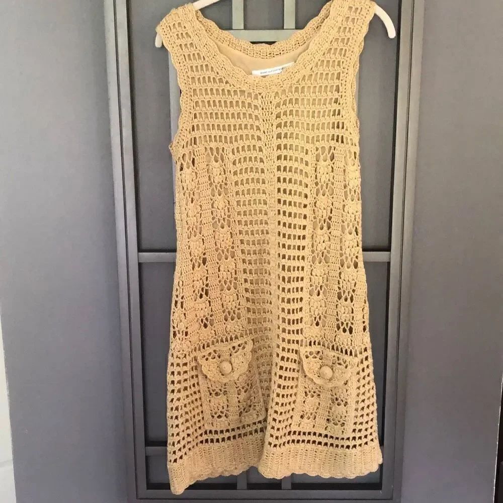 Diane von Furstenberg, gold mustard, crochet, sleeveless dress size M vintage